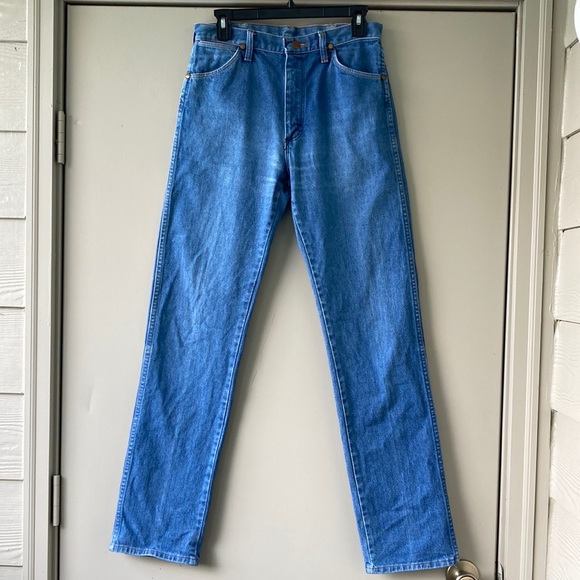 Vintage Wrangler High Waisted Jeans 30x33 TALL inseam - Picture 2 of 9